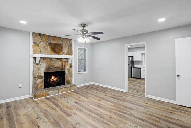 338 Bradley Woods Ct NW