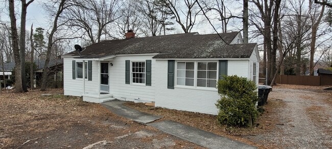 Building Photo - 2615 Vanstory St