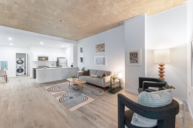 Unit 7F - 1BD LOFT