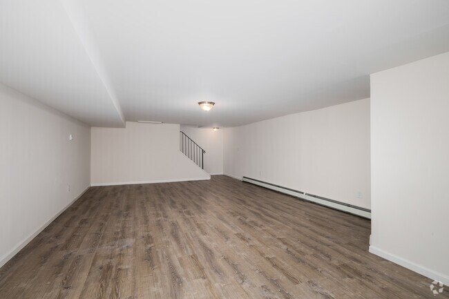 1BR, 1BA - w/Basement - 1,650SF - Basement