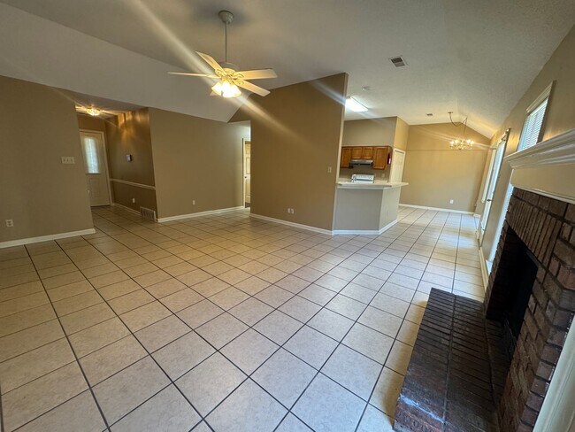 Photo - 7822 Guthrie Ln