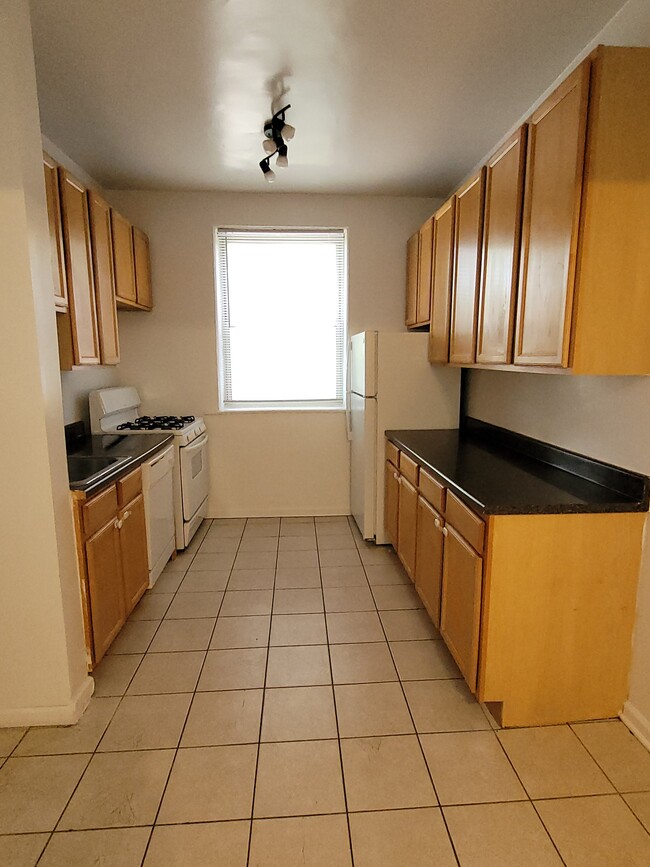 Photo - 7324 N Ridge Blvd Unit 3E