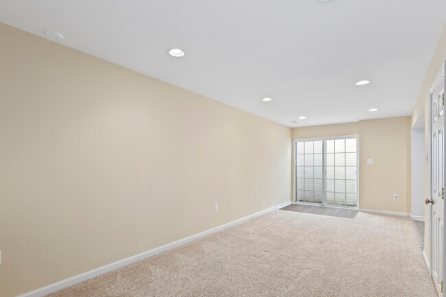 Photo - 10205 Waterford Dr Unit Studio