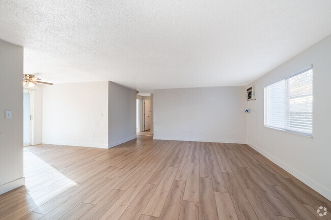 Building Photo - 159 SW Florence Ave Unit 59 Rental