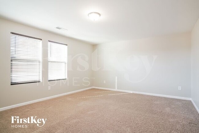 Photo - 56 Cottontail Ln