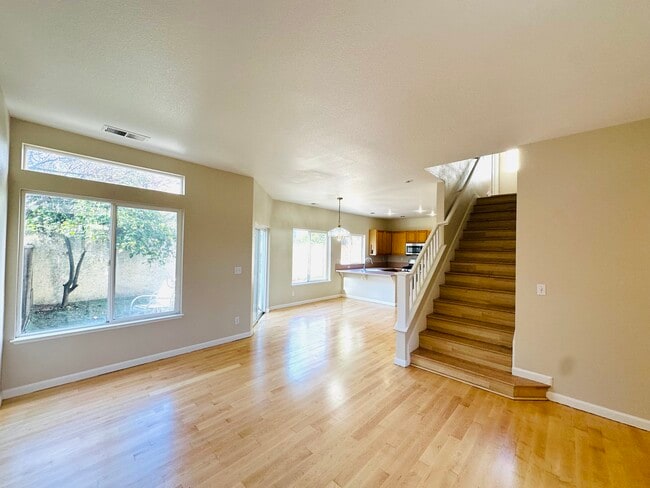 Photo - 3729 Seine Ct