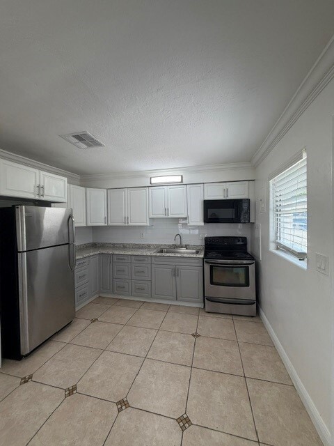 Photo - 923 S D St