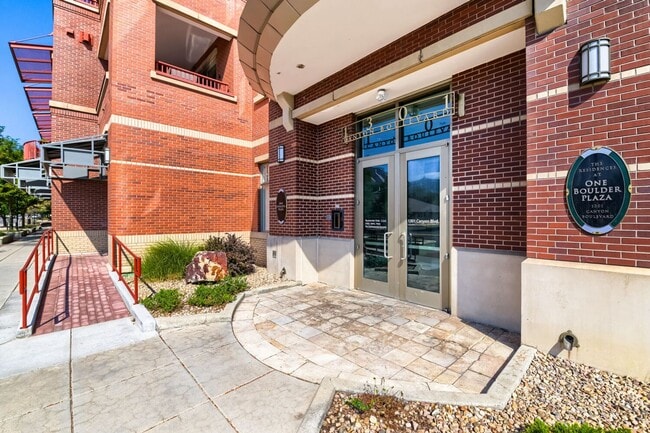 Photo - 1301 Canyon Blvd