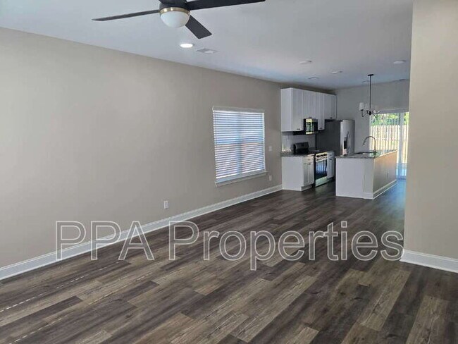 Photo - 404 Giles St Unit B