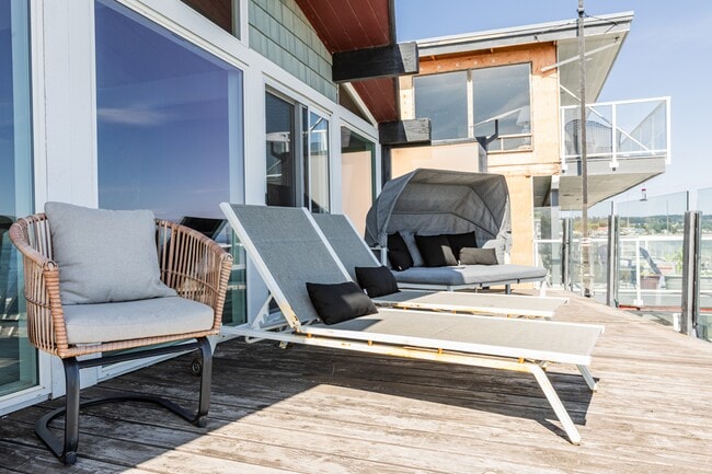 Photo - 1455 Edwards Dr