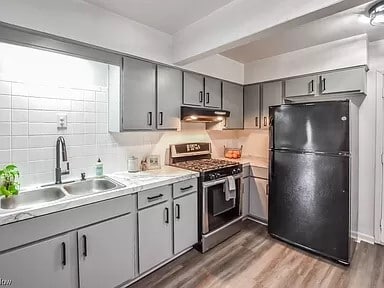 Photo - 1774 Hillside Ter