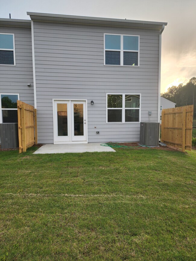 Back yard - 595 Magnolia Cir