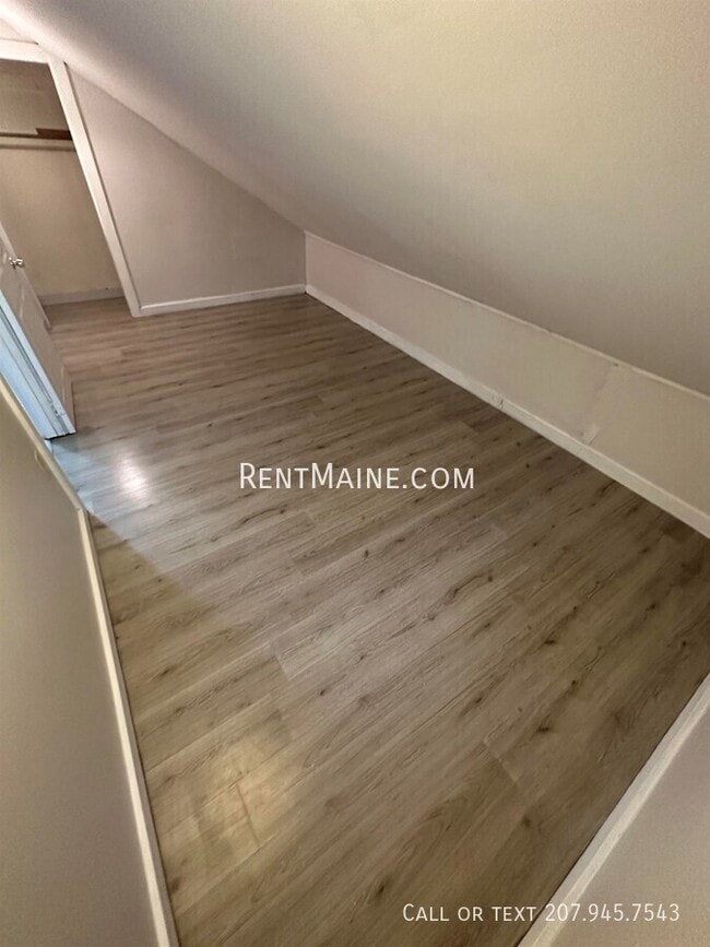 171 Riverside Dr Unit 4
