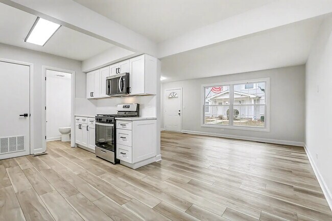 Photo - 8 Wildwood Ln