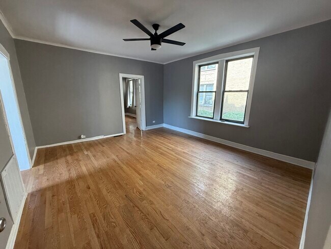 Photo - 1030 E Hyde Park Blvd Unit 2