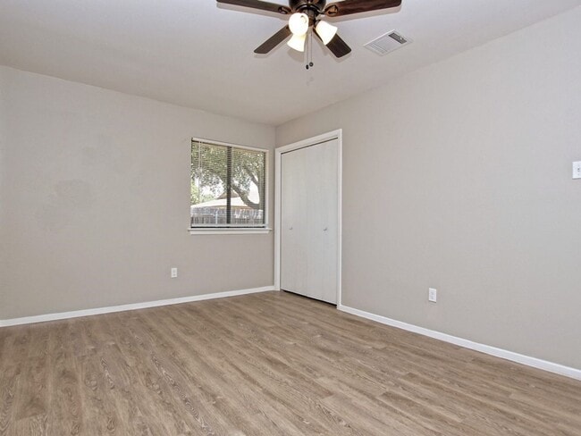 Photo - Berkett Drive Unit B