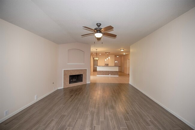 Building Photo - 2753 Foster Hill Dr