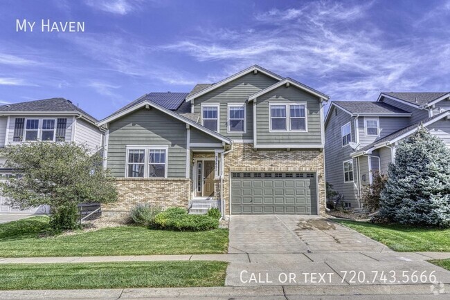 Building Photo - Large home in Murphy's Creek that backs up...