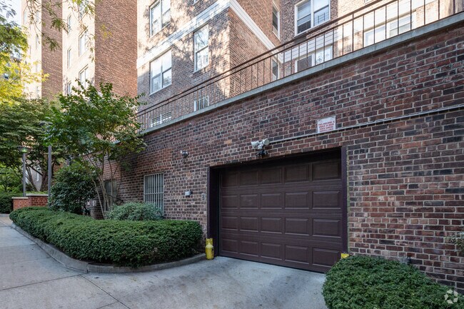 Photo - 66 Overlook Ter