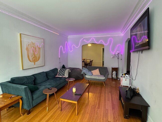 Photo - 6454 N Lakewood Unidad 1