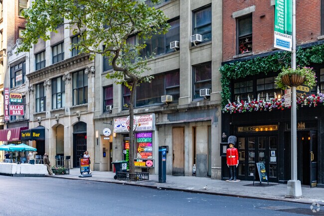 41-43 E 28th St - 43 E 28th St