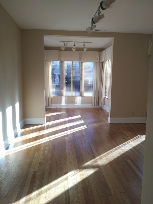 Photo - 824 W Gunnison St Unidad 1