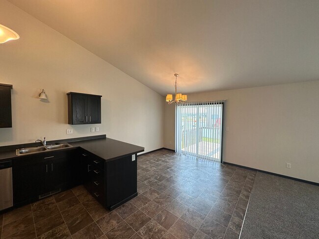 Photo - 3 Bed 3 Bath Twin Home