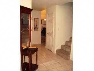 Building Photo - Beard Townhomes