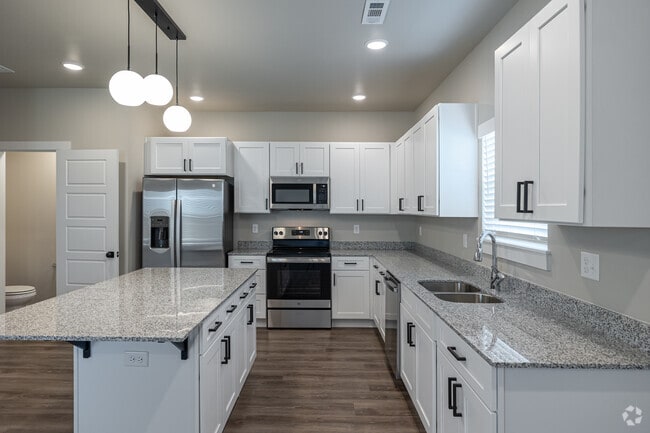 3BR, 2.5BA - 1,630SF - Kitchen