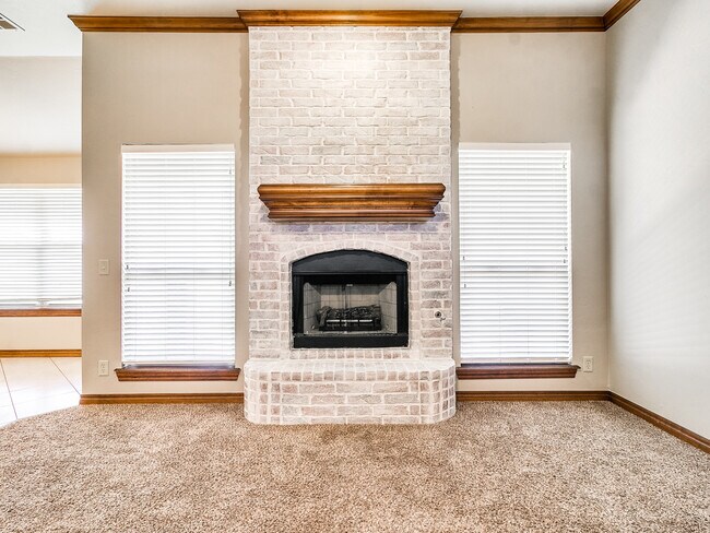 Photo - 15609 Traditions Dr