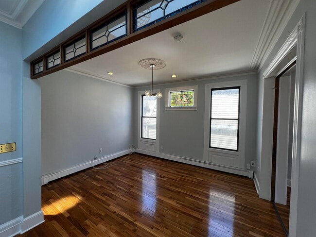 Photo - 21 Sherman Pl Unit 3