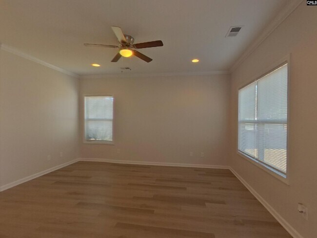 Photo - 129 Hillock Ct