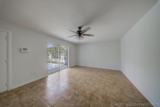 Photo - 12037 Basin St N