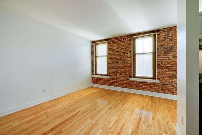 Photo - 1615 Q St NW Unit 610