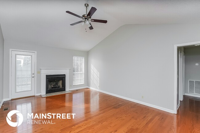 Photo - 1709 Hunters Branch Rd