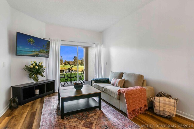 Photo - 2040 Greenview Shores Blvd Unit 203