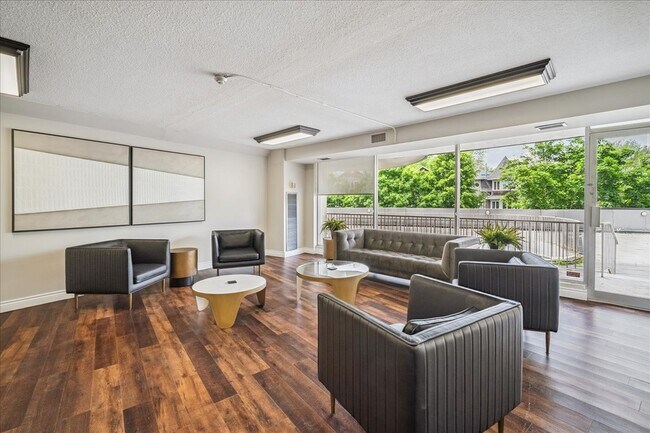 Photo - John Street Apartments