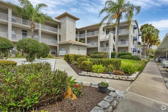 Building Photo - 9630 Club S Cir Unit 6202 Rental