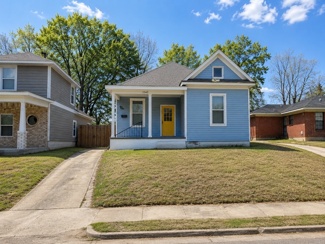 Building Photo - Spacious 4-Bedroom Home with Flex Room & Fenced Backyard!