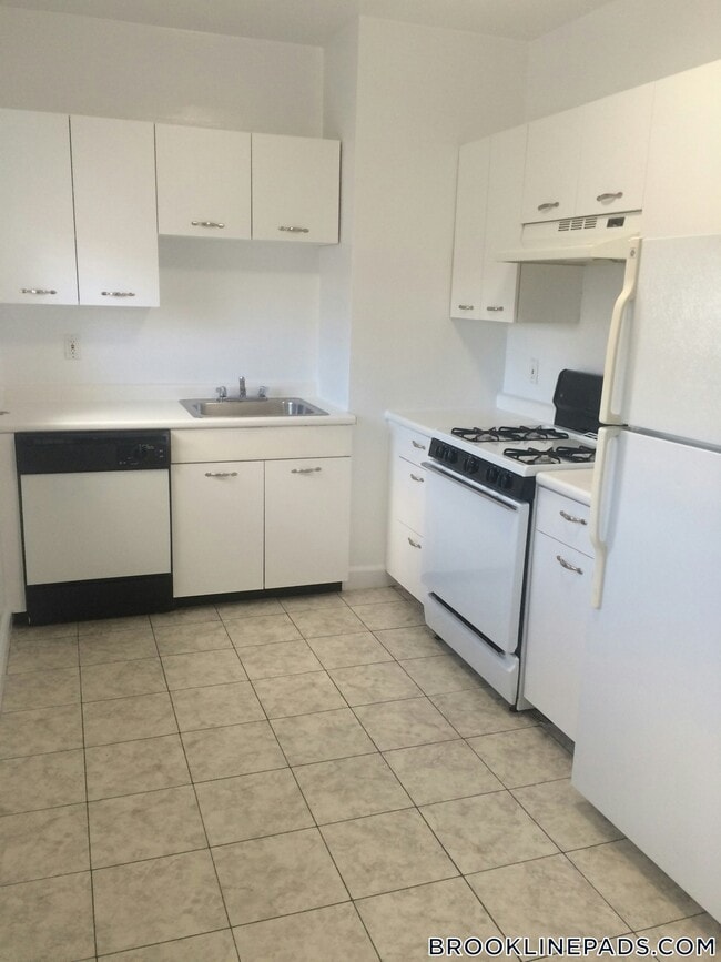 Photo - 37 Auburn St Unit 6