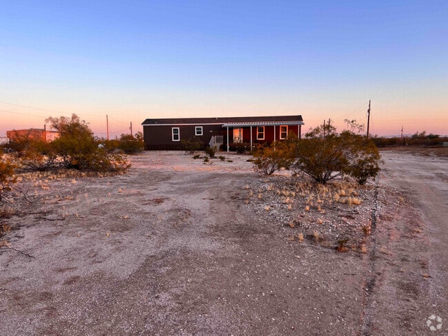 Building Photo - 14531 W Belmont Dr Rental