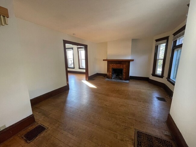 Photo - Spacious Five Bedroom Home