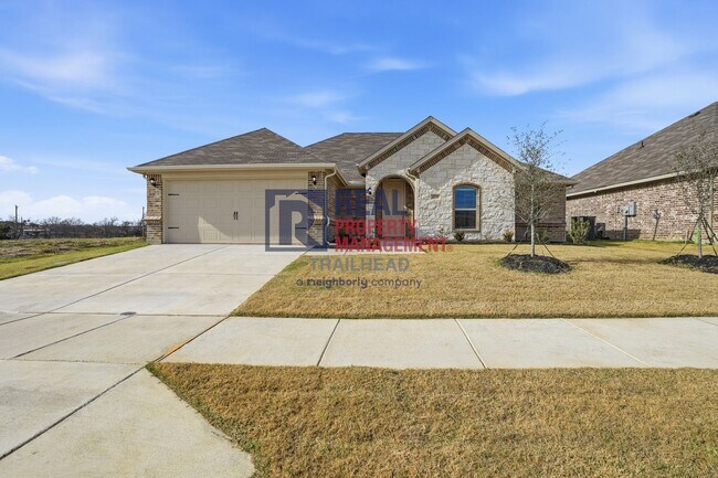 Photo - Thoughtfully Designed 4 Bed Home with Elevated Interiors and Lake Views