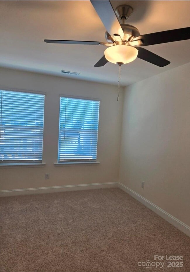 Photo - 1522 Cedar Tree Dr