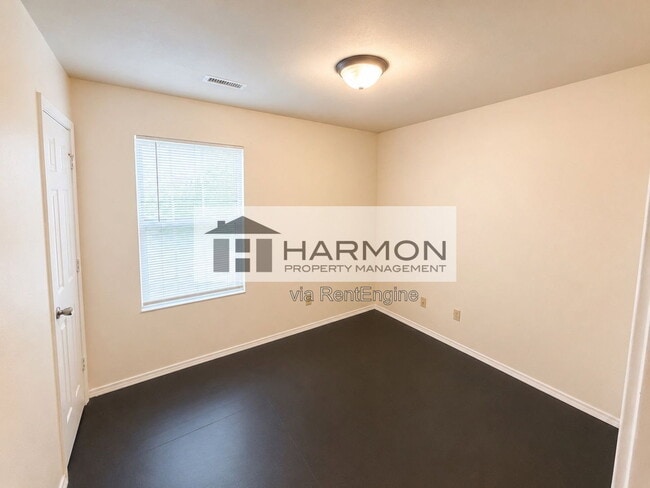 Photo - 2363 N Garland St