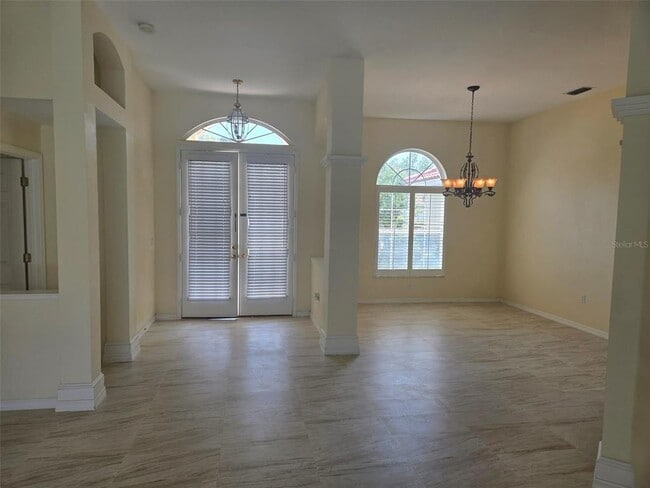 Photo - 5282 Far Oak Cir