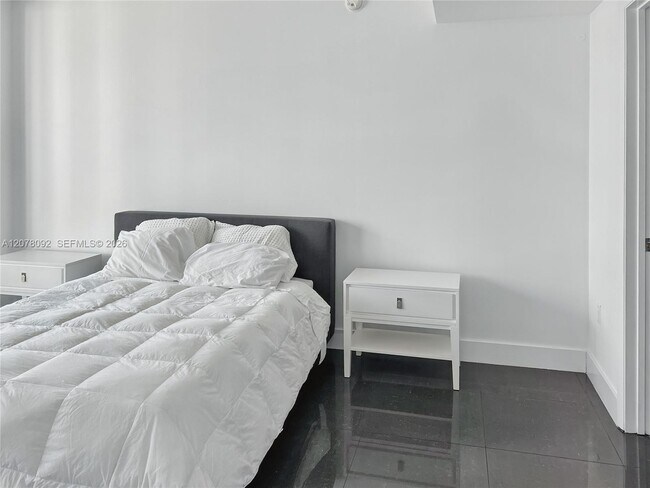 Photo - 92 SW 3rd St Unit 2602