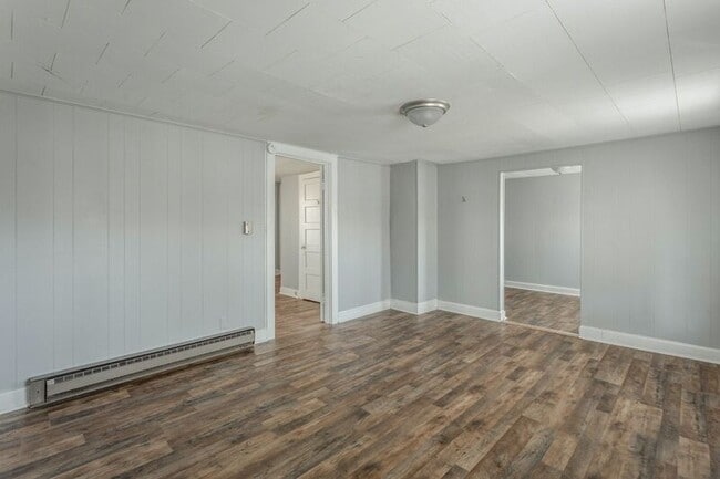 Photo - 311 Hedgewood Dr