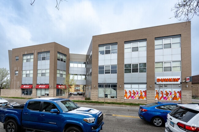 Building Photo - 7240 W Devon Ave Rental