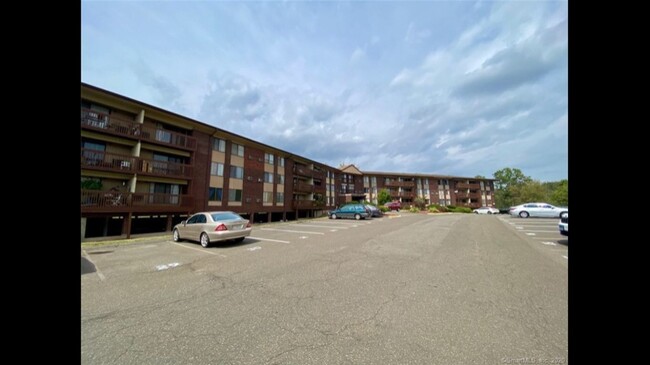 Photo - 2322 Cromwell Hills Dr Condo